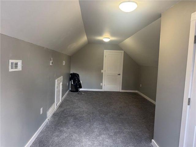 1402 S Park Avenue, Oak Grove, MO 64075