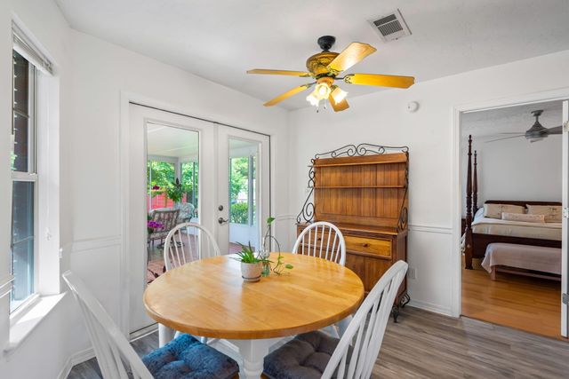 8875 Cagle Drive, Navarre, FL 32566