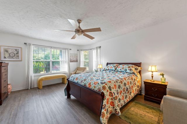 8875 Cagle Drive, Navarre, FL 32566