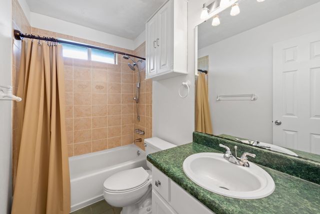 8875 Cagle Drive, Navarre, FL 32566