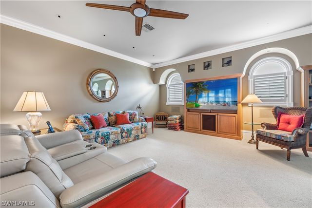 7264 Tilden LN, Naples, FL 34108