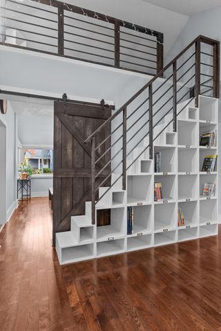 106 E Sharp Street, Hillsdale City, MI 49242