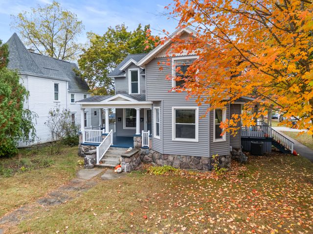 106 E Sharp Street, Hillsdale City, MI 49242