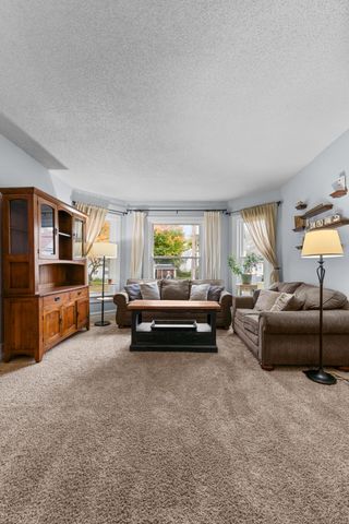 106 E Sharp Street, Hillsdale City, MI 49242