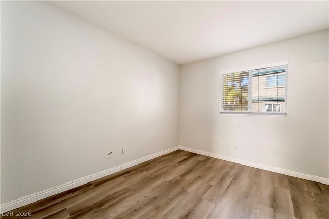 5621 Lago Court, Las Vegas, NV 89118