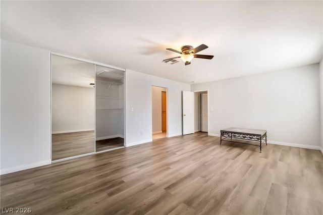 5621 Lago Court, Las Vegas, NV 89118
