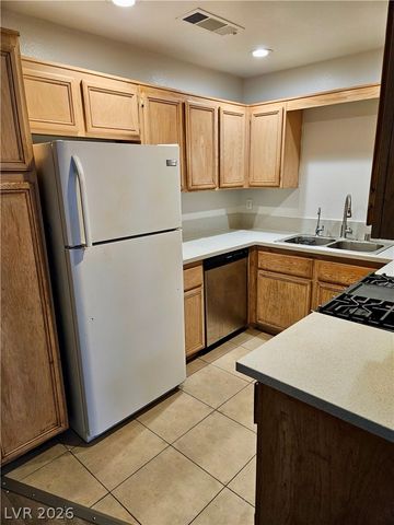 5621 Lago Court, Las Vegas, NV 89118