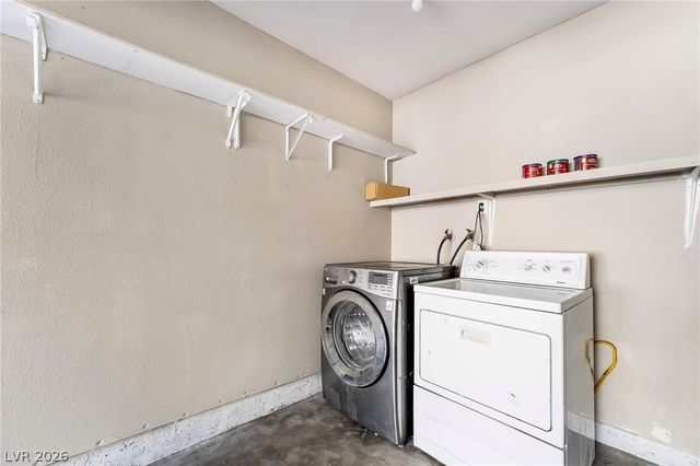 5621 Lago Court, Las Vegas, NV 89118
