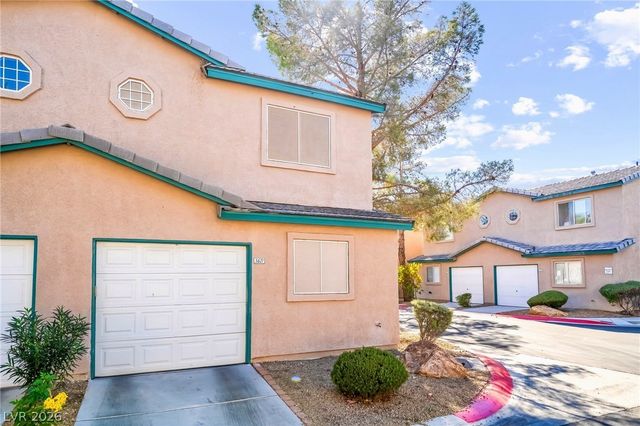 5621 Lago Court, Las Vegas, NV 89118