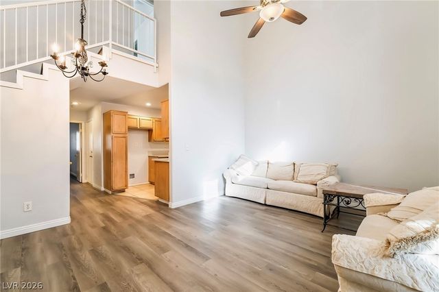 5621 Lago Court, Las Vegas, NV 89118