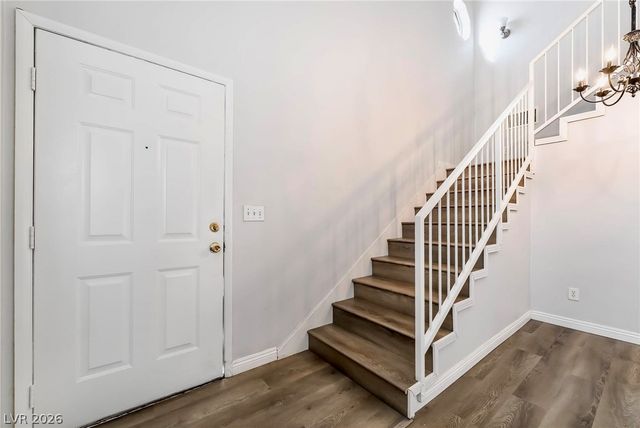5621 Lago Court, Las Vegas, NV 89118