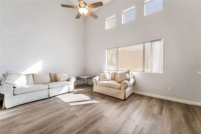 5621 Lago Court, Las Vegas, NV 89118