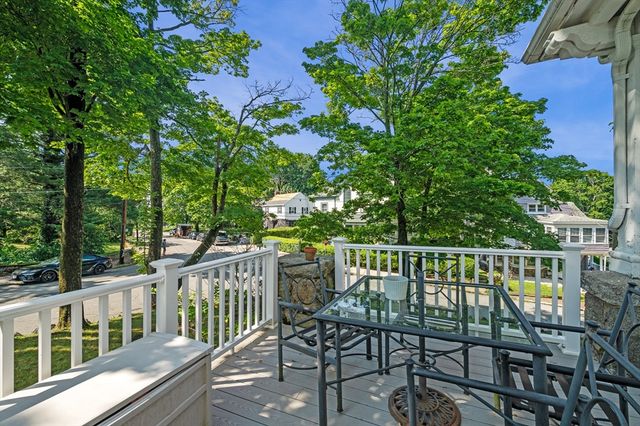 28 Columbus Ave 4, Beverly, MA 01915