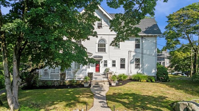28 Columbus Ave 4, Beverly, MA 01915
