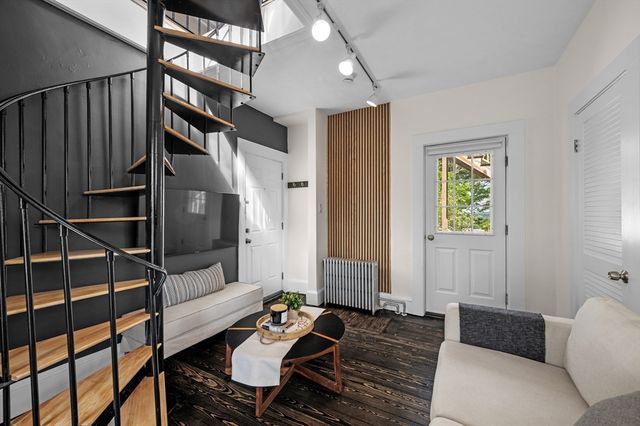 28 Columbus Ave 4, Beverly, MA 01915