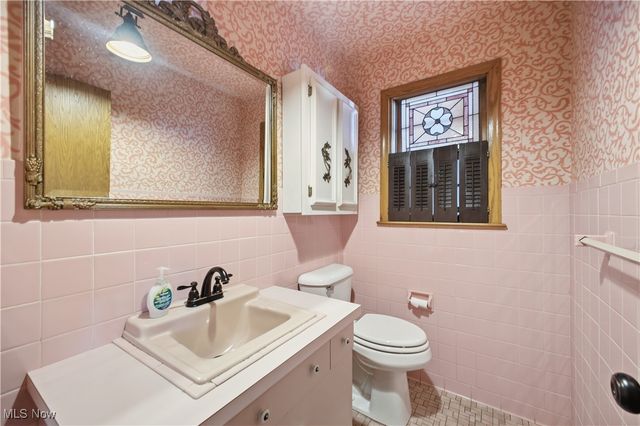 3323 Shirley Road, Youngstown, OH 44502