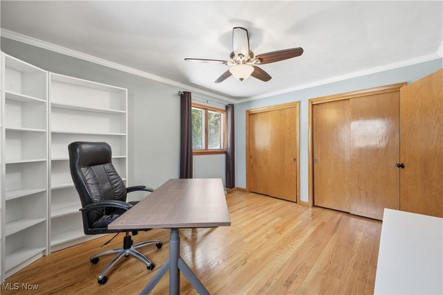 3323 Shirley Road, Youngstown, OH 44502