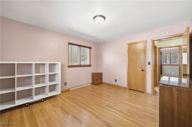 3323 Shirley Road, Youngstown, OH 44502