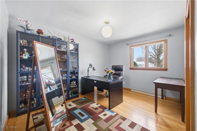 3323 Shirley Road, Youngstown, OH 44502