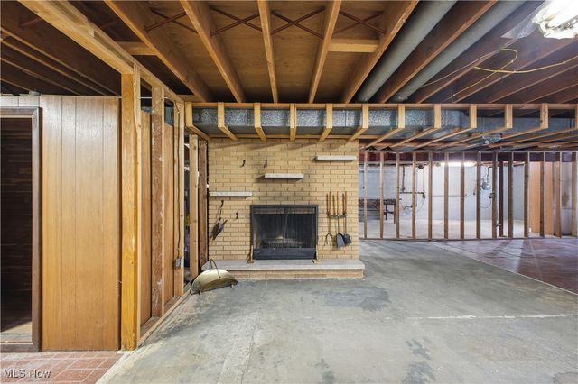 3323 Shirley Road, Youngstown, OH 44502