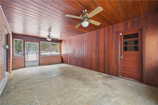 3323 Shirley Road, Youngstown, OH 44502