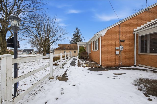 3323 Shirley Road, Youngstown, OH 44502