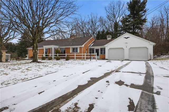 3323 Shirley Road, Youngstown, OH 44502