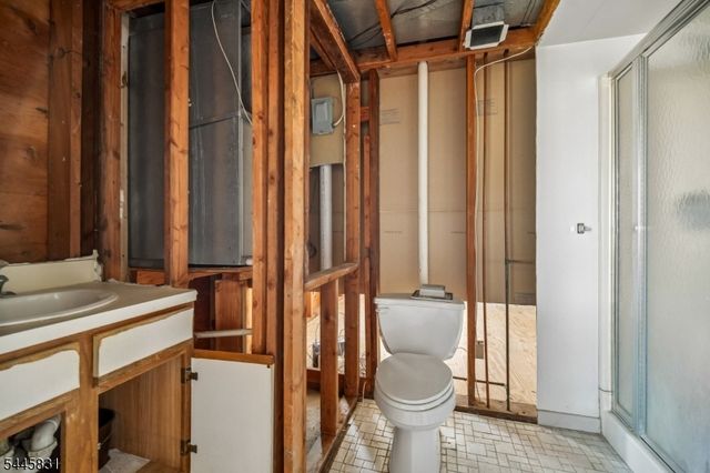 245 Main St Unit 2A 2A, Millburn Twp., NJ 07041