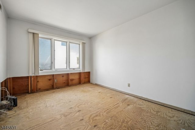 245 Main St Unit 2A 2A, Millburn Twp., NJ 07041