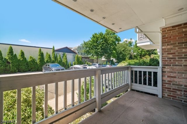 245 Main St Unit 2A 2A, Millburn Twp., NJ 07041