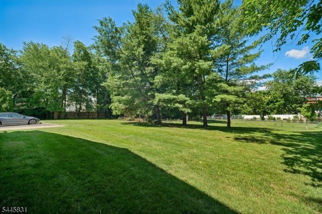 245 Main St Unit 2A 2A, Millburn Twp., NJ 07041