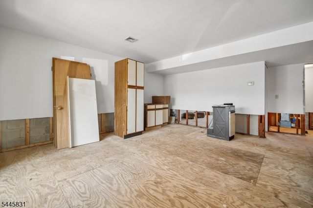245 Main St Unit 2A 2A, Millburn Twp., NJ 07041
