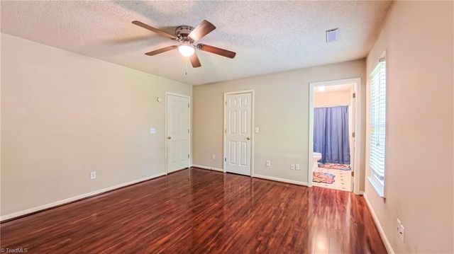 2225 Fosterdale West Lane, Kernersville, NC 27284