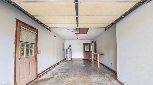 2225 Fosterdale West Lane, Kernersville, NC 27284
