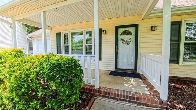 2225 Fosterdale West Lane, Kernersville, NC 27284
