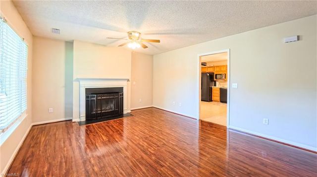 2225 Fosterdale West Lane, Kernersville, NC 27284