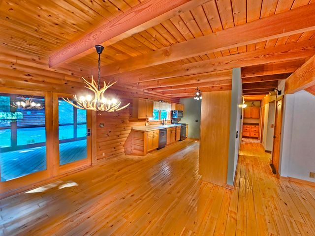 634 Zimmerman RD, Blue Ridge, VA 24064