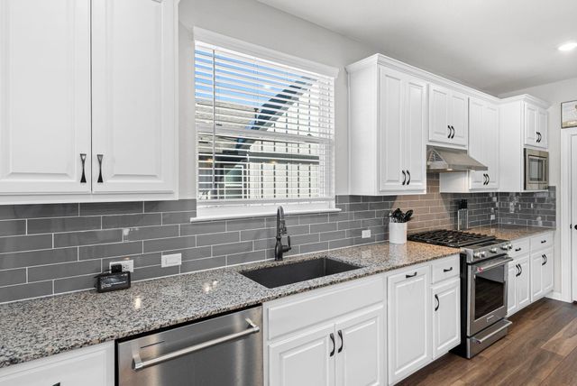 642 Martingale ST, Georgetown, TX 78633