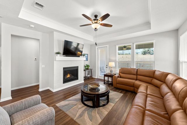 642 Martingale ST, Georgetown, TX 78633