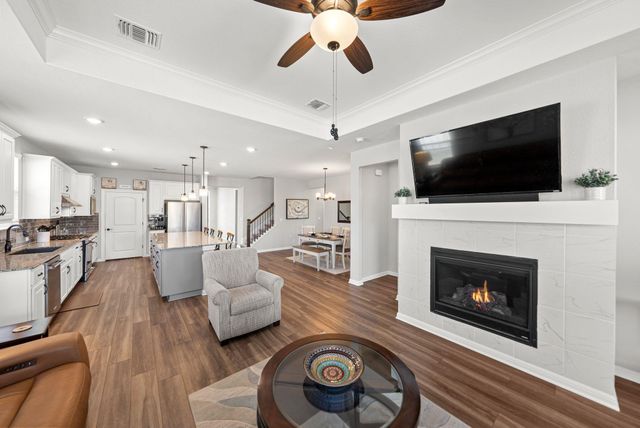 642 Martingale ST, Georgetown, TX 78633