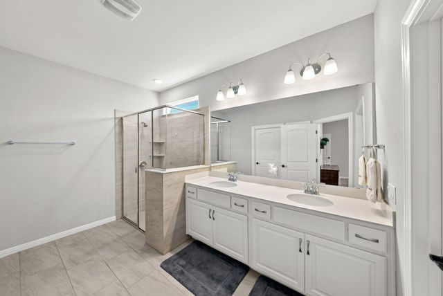 642 Martingale ST, Georgetown, TX 78633