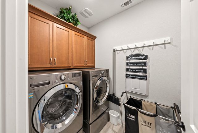 642 Martingale ST, Georgetown, TX 78633