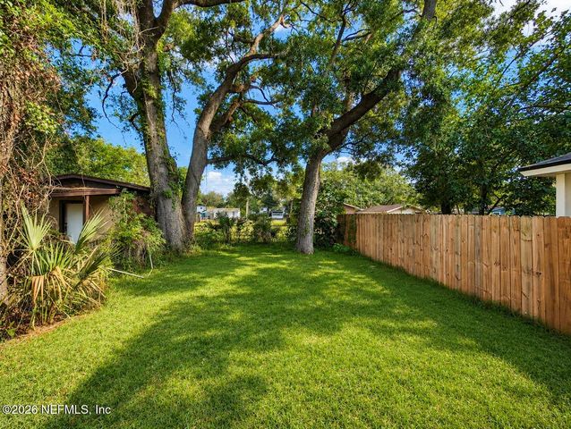 9075 EATON Avenue, Jacksonville, FL 32211