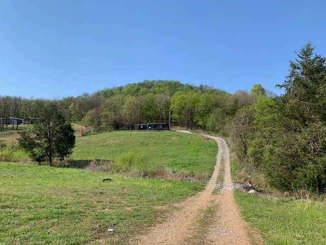 4455 Browning Branch Rd, Bethpage, TN 37022