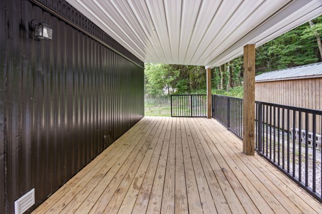 4455 Browning Branch Rd, Bethpage, TN 37022