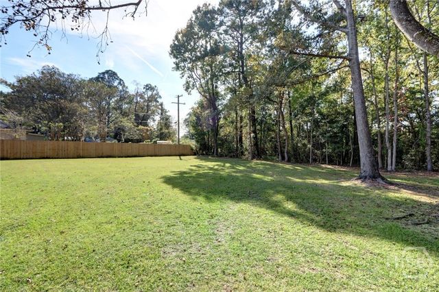 171 Smith Avenue, Savannah, GA 31408