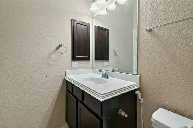 25610 WATER ST, San Antonio, TX 78255