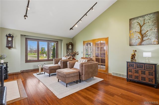 148 Timberlink Drive, Grand Island, NY 14072