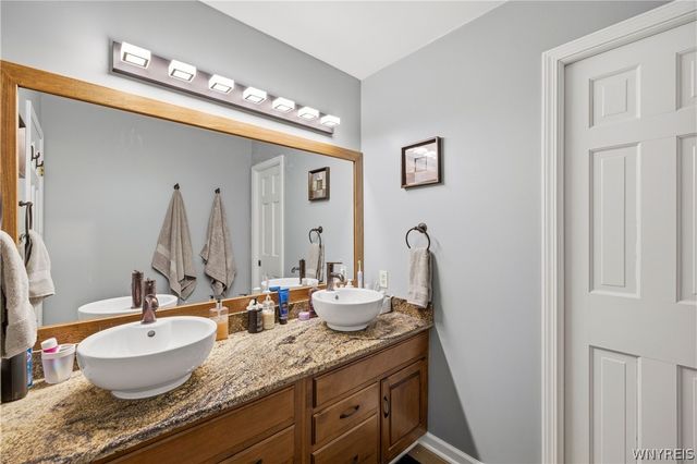 148 Timberlink Drive, Grand Island, NY 14072