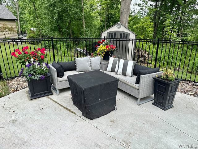 148 Timberlink Drive, Grand Island, NY 14072